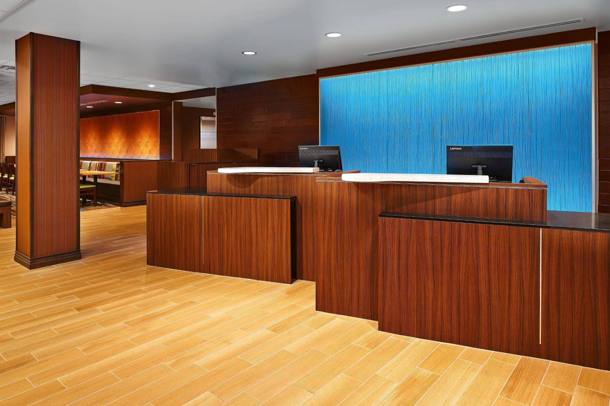 Fairfield Inn & Suites By Marriott Fresno Yosemite International Airport Exterior photo